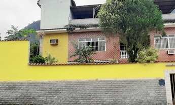 Imagem 4: Casarão próximo a cachoeira em Coroa Grande - Itaguaí/ RJ