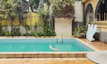 Imagem 6: Casarão próximo a cachoeira em Coroa Grande - Itaguaí/ RJ