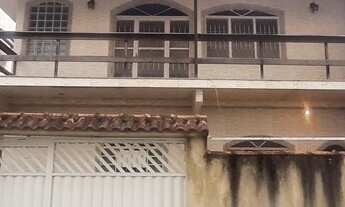 Imagem: Casa independente com quintal e garagem