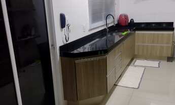 Imagem 5: CASA EM COND FECHADO - VILLAGE DAMHA III - 190 M², COM 03 SUÍTES - 02 VAGAS NA GARAGEM