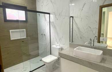 Imagem 2: Belíssimo imóvel em condomínio fechado próximo ao Lago do taboão (principal cartão postal