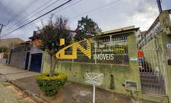 Imagem 2: Casa á venda em São Lourenço - MG