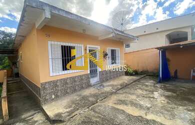 Imagem 2: Casa á venda em São Lourenço - MG