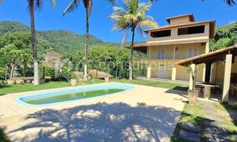 Imagem: Casa de alto padrão em condomínio exclusivo