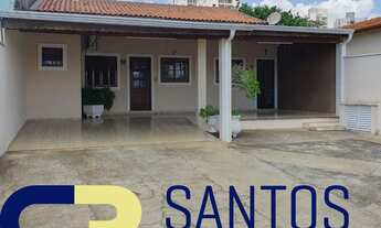 Imagem 2: Casa com 3 dormitórios sendo uma suíte, localizada no encantador bairro Jardim Amanda I em