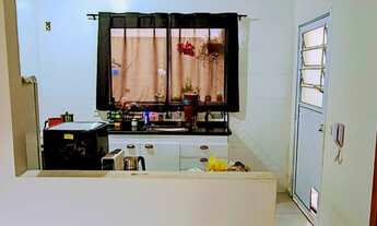 Imagem 6: Encante-se com este charmoso sobrado residencial à venda! Com uma localização privilegiada