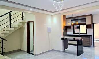 Imagem 2: Lindo sobrado, com fino acabamento no Park Real