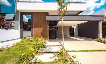 Imagem 2: 3 dormitórios, 3 suíte, 5 banheiro, 4 vagas na garagem, 156M² de Área Construída