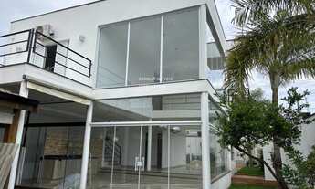 Imagem: 3 dormitórios, 1 suítes, 2 banheiro, 4