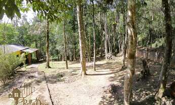 Imagem 6: Venda - Ótima chácara 4.500m² com casa com 2 dormitórios, área de churrasco e lago com nas