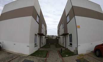 Imagem 2: Venda - Ótima Casa com 2 dormitórios, móveis, quintal com churrasqueira - em condomínio fe