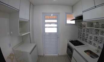 Imagem 6: Venda - Ótima Casa com 2 dormitórios, móveis, quintal com churrasqueira - em condomínio fe