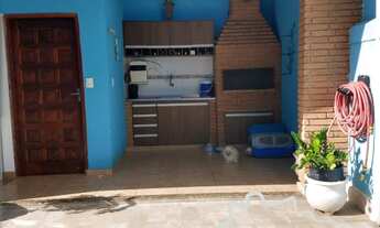 Imagem 2: Casa com 3 dormitórios e área de lazer!