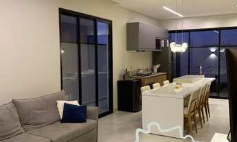 Imagem 4: CASA TÉRREA 275M² COM MÓVEIS PLANEJADOS EM CONDOMÍNIO EM TAUBATÉ !