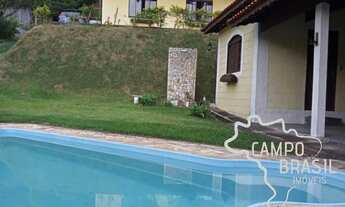 Imagem 1: Chácara de 2.000m² em condomínio fechado! Casa com suíte master e piscina!