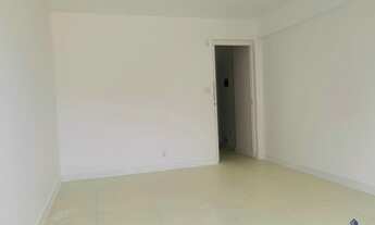 Imagem 7: SALA COMERCIAL NA PITUBA: OPORTUNIDADE IMPERDÍVEL! 2 salas, 2 banheiros, 2 vagas de garage