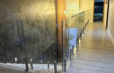 Imagem 3: LAURO DE FREITAS CASA ALTO PADRÃO CONDOMÍNIO DE LUXO - 4 quartos, 3 suítes, 2 salas, 4 ban