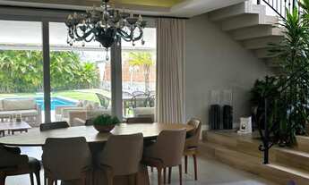 Imagem: Casa de Alto Padrão em Catu de Abrantes!