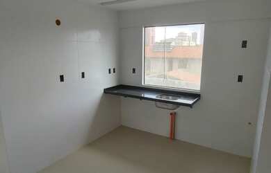 Imagem 6: 4 dormitórios na Avenida Rômulo Maiorana