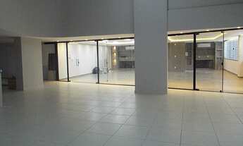 Imagem: 2 banheiro na Avenida Conselheiro Furtado