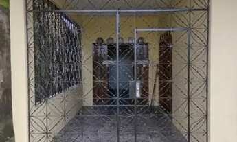 Imagem 5: 4 dormitórios, 1 suítes, 3 banheiro, 2 vagas na garagem, 250M² de Área Construída