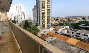 Imagem 6: 4 dormitórios, 4 suíte, 5 banheiro, 2 vagas na garagem, 450M² de Área Construída