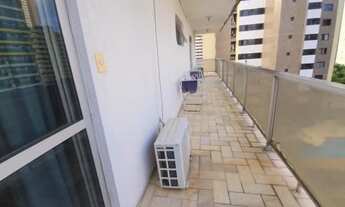 Imagem 7: 4 dormitórios, 4 suíte, 5 banheiro, 2 vagas na garagem, 450M² de Área Construída