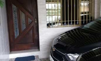 Imagem: Casa com 120m². 3 dormitórios, 2 banheiros