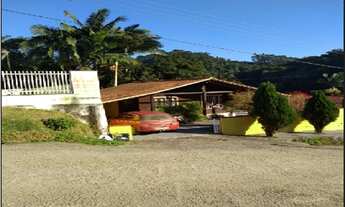 Imagem: 2 dormitórios, 1 banheiros, 1 vaga na garagem