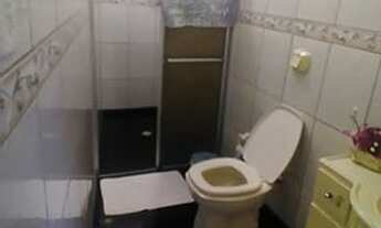 Imagem 3: 6 dormitórios, 1 suítes, 2 banheiro, 1 vaga na garagem, 245M² de Área Construída