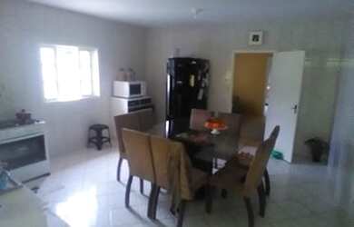 Imagem 6: 6 dormitórios, 1 suítes, 2 banheiro, 1 vaga na garagem, 245M² de Área Construída