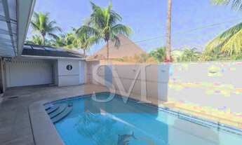 Imagem 4: CASA RECREIO DOS BANDEIRANTES ,TERREN DE ESQUINA COM 720M² DE TERRENO E 311M² DE ÁREA CONS