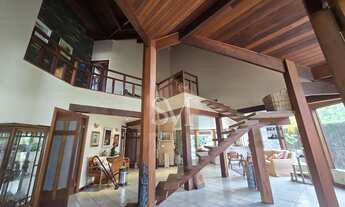 Imagem 2: CRYSTAL LAKE CASA DUPLEX COM 4 SUÍTES, SENDO 2 MASTER , 420M² DE ÁREA COSNTRUIDA E 620M² D