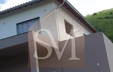 Imagem 4: Casa à Venda em Itamonte-MG: 2 Quartos, 1 Suíte, 160m² de Área Construída em Terreno de 20