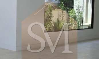 Imagem 2: Imponente Casa Triplex de Luxo com 5 Suítes na Barra da Tijuca - Condomínio Quintas do Rio