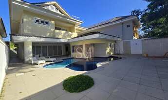 Imagem: Imponente Casa Triplex com 4 Suítes e Placa