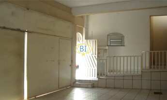 Imagem 7: Casa com nove cômodos, excelente para COWORKING ou aluguel comercial compartilhado. Possui