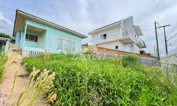 Imagem 3: VENDE-SE TERRENO COM CASA DE MADEIRA NO BAIRRO SANTA CRUZ EXCELENTE LOCALIZAÇÃO PERTO DE T