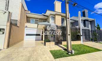 Imagem: IMOBILIÁRIA LA CASA VENDE LINDO SOBRADO