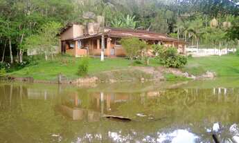 Imagem: Excelente Chácara Com Lagos E Piscina em