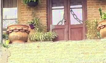 Imagem: EXCELENTE CHÁCARA COM PISCINA, NASCENTE