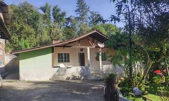 Imagem: EXCELENTE CHÁCARAS COM PISCINA NATURAL