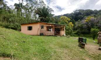 Imagem: EXCELENTE CHÁCARA COM CASA SIMPLES E LAGO