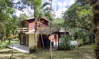 Imagem: MARAVILHO SÍTIO COM PISCINA, LAGO E CASCATA