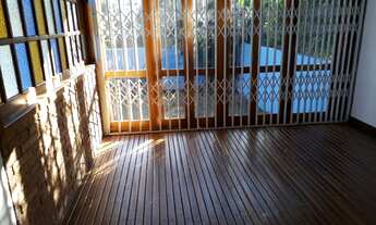 Imagem 6: Sobrado no Guarujá próximo ao Guaíba