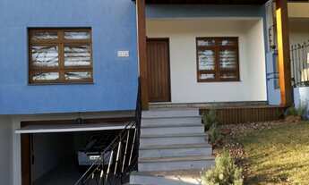 Imagem: Sobrado no Guarujá próximo ao Guaíba