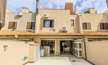 Imagem 6: 3 dormitórios, 1 suítes, 3 vagas na garagem, 250M² de Área Construída, 274M² de Área Total