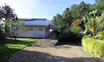 Imagem 2: 3 dormitórios, 1 suítes, 3 banheiro, 3 vagas na garagem