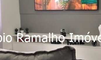 Imagem: Sobrado com suíte, varanda e 4 vagas, para