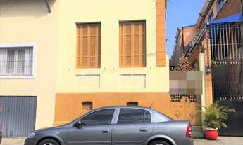 Imagem: Casa na Lapa, com 2 dormitórios, e quintal